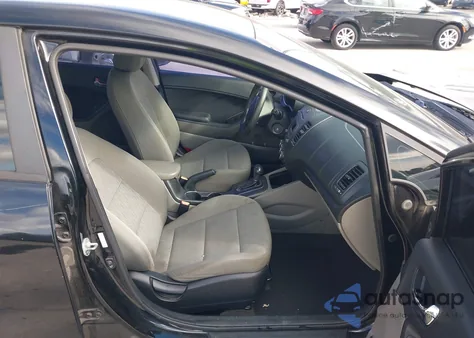 2016 Kia Forte Lx z USA, uszkodzony, nr VIN KNAFK4A61G5508261